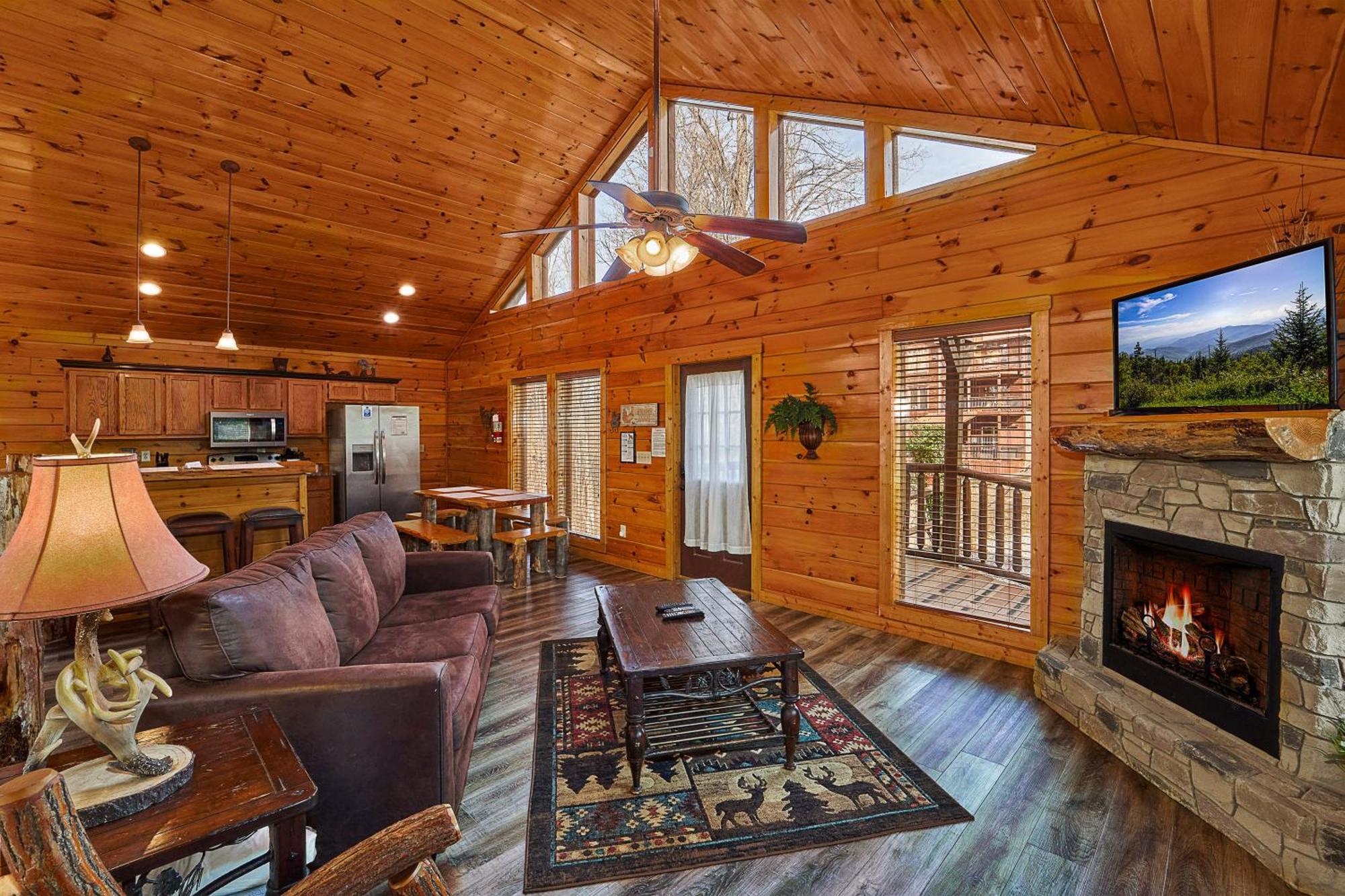 Snuggled Inn Holiday Home Gatlinburg Exteriör bild